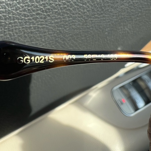 GUCCI NEW SUNGLASSES WITH CASE❤️‍🔥 - Picture 16 of 16